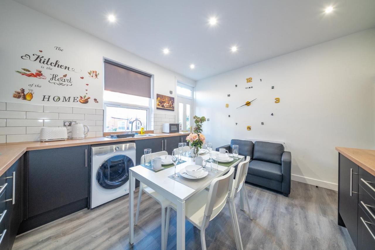 *Rc12S* For Your Most Relaxed & Cosy Stay + Free Parking + Free Fast Wifi * 利兹 外观 照片